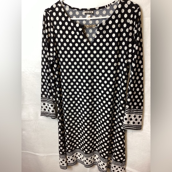 Haani Dresses & Skirts - Hanni women’s dress casual size L  new without tags.           (O )